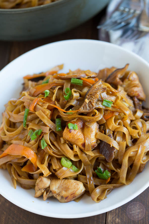 THAI CHICKEN CURRY NOODLES