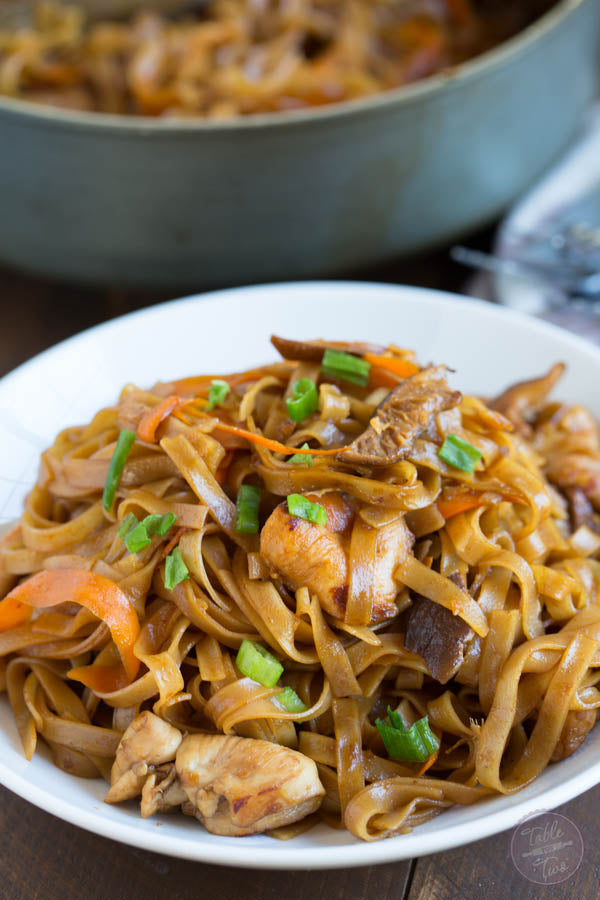 THAI CHICKEN CURRY NOODLES