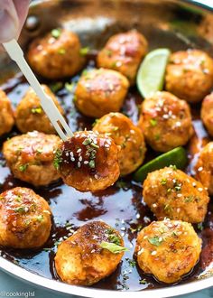 Sriracha Chicken Meatball - 40 pieces per tray