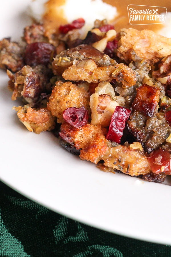 Cranberry, Sausage & Apple Stuffing - 4 lb