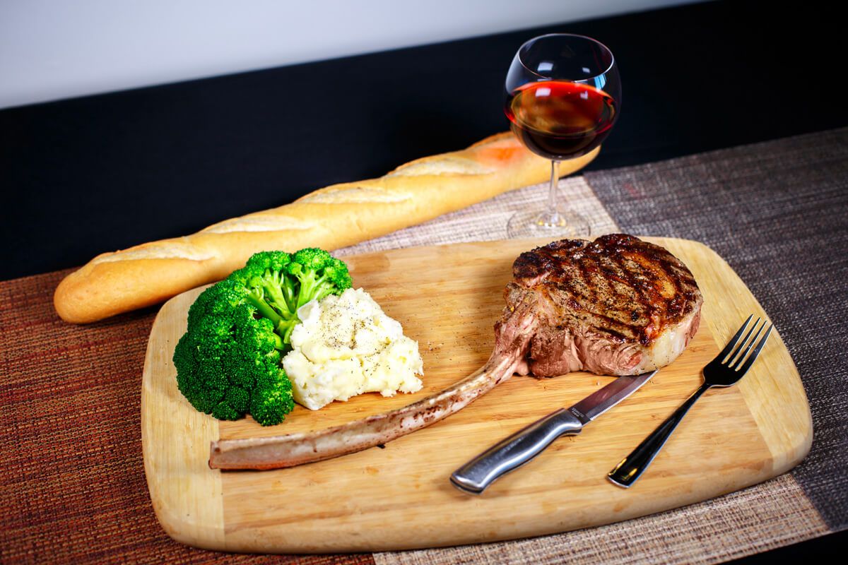 Australian Wagyu Beef Tomahawk Steaks, 2 pieces, 32 oz ea