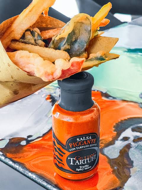 Giuliano Tartufi Salsa Piccante con Tartufo Estivo – Spicy Sauce with Summer Truffle