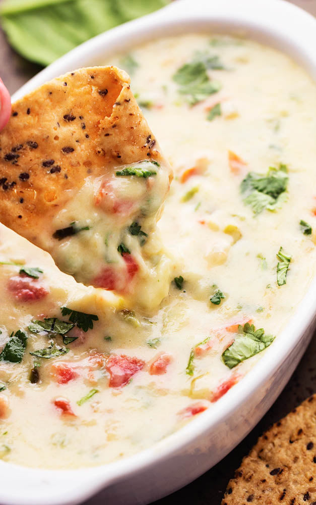 White Spinach Queso